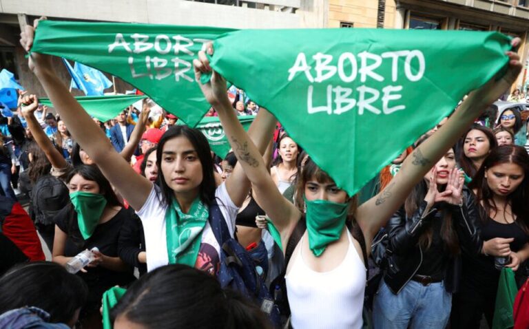 aborto-castiga-penas-anos-carcel