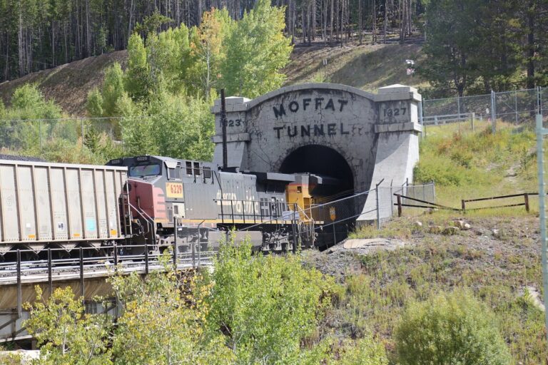 an-eastbound-coal-train