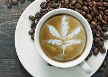 café con cannabis