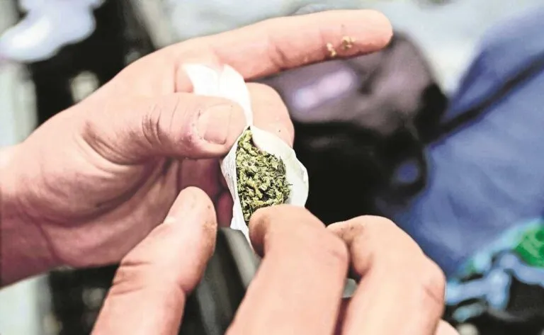 estudiantes-adicciones-_optimized