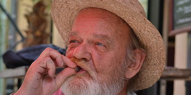 man-785528_1920-1280x640