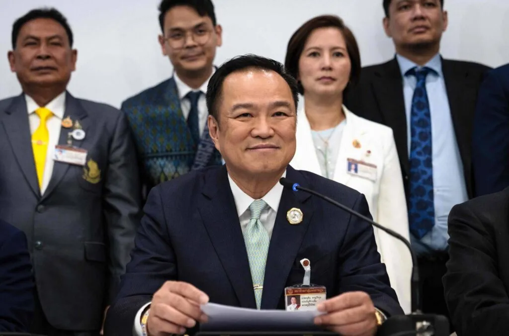 TOPSHOT-THAILAND-POLITICS-PARLIAMENT