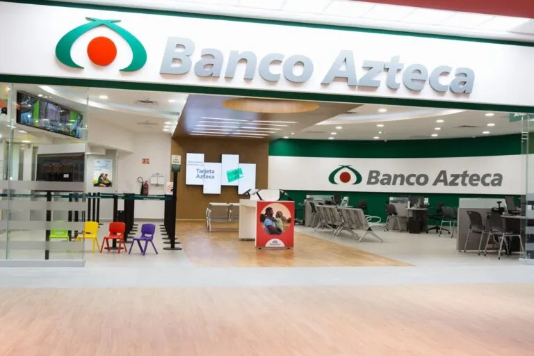 Banco Azteca impulsa la autonomía económica de personas mayores en México